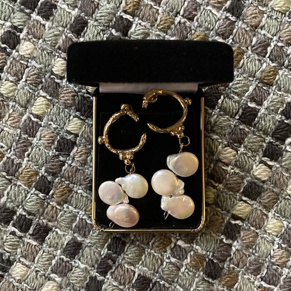 Pamela Card Three Graces Earrings Gold Pearl Never Worn - Picture 3 of 6